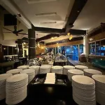 Ericca 3 Bedroom Seaview Suite, Glory Beach Resort, Pd